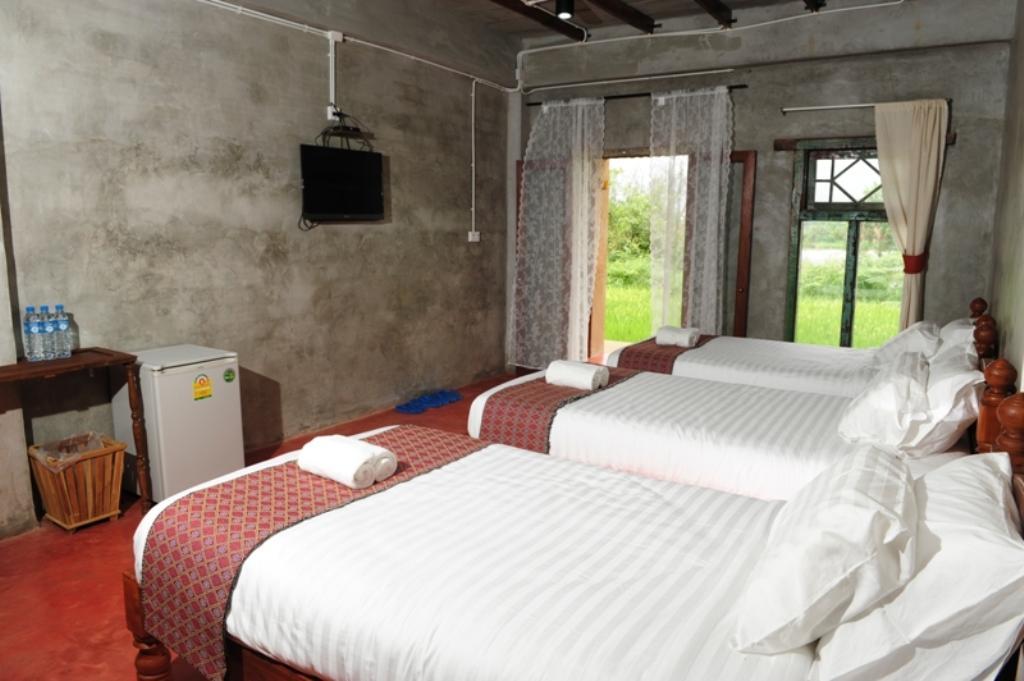 Phu-Anna Eco House Hotel Hot ภายนอก รูปภาพ
